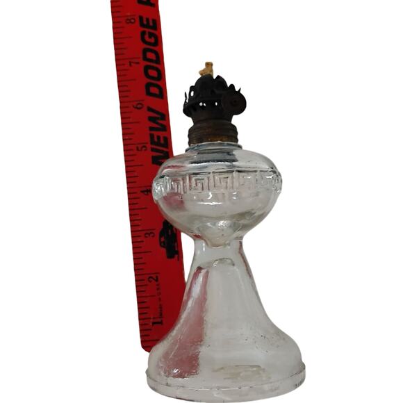 🪔🕯️Vintage Glass Oil Lamp | 6.5" Early 1900s | No Shade | Historical Decor - Picture 6 of 12